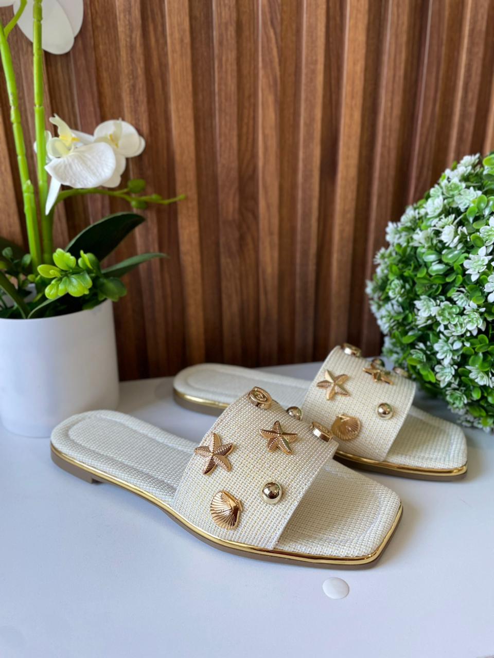 S1007 SANDALIA LATTE BRILLOSO C/HERRAJES DE MAR - Image 2