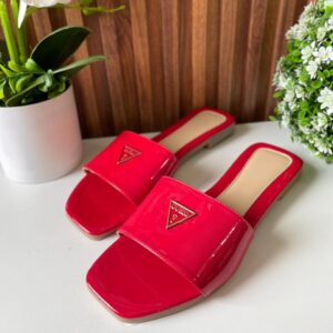 S1029 SANDALIA ROJA GUEES DE CHAROL