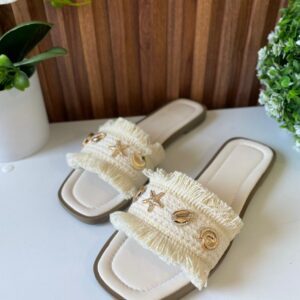 S1056 SANDALIA LATTE BARBITAS CON HERRAJES DE MAR CHICOS