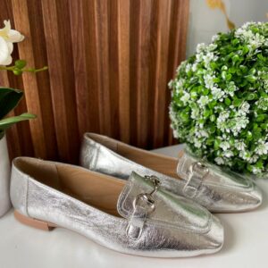 F235 FLAT PLATA CON HEBILLA