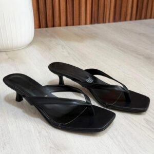 T157 TACON NEGRO DE DOBLE TIRA 6CM