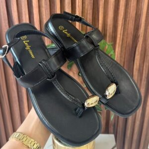 S1139 SANDALIA NEGRA HERRAJE EN DEDAL CON SUJETADOR