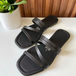 S1163 SANDALIA NEGRA DE 4 TIRAS
